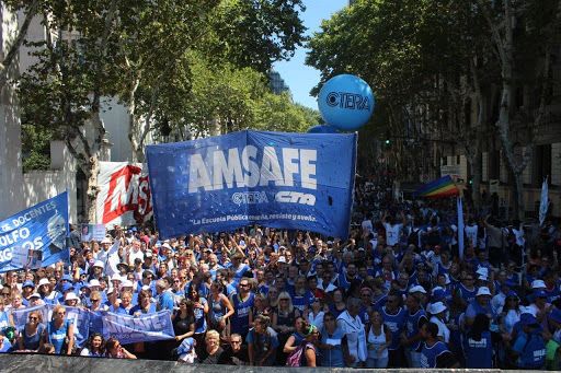 Docentes definen nuevos paros en Santa Fe