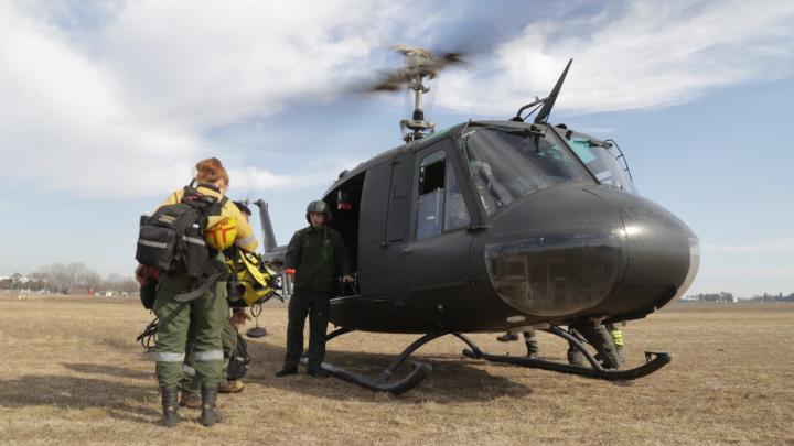 Incendios en las islas: arduo trabajo de brigadistas santafesinos