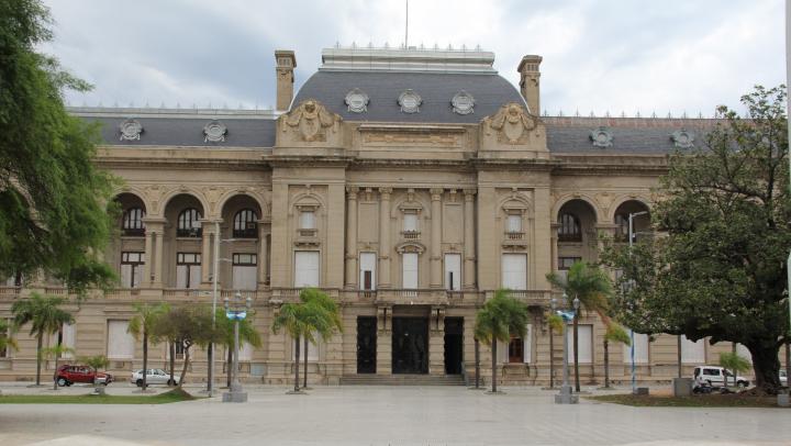 Gobierno y gremios acuerdan suspender la paritaria