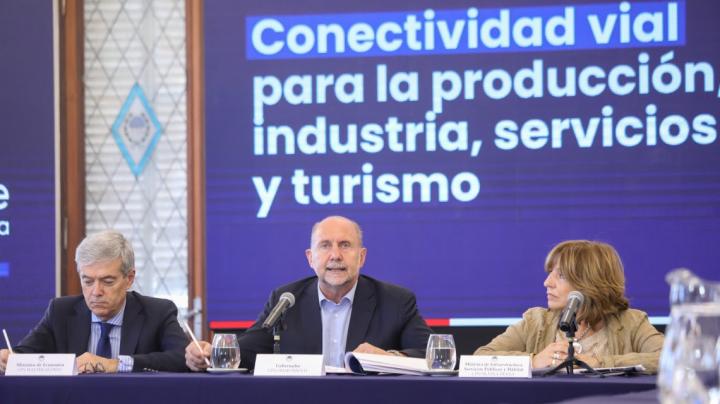 Perotti anunció obras viales por 15.000 millones de pesos