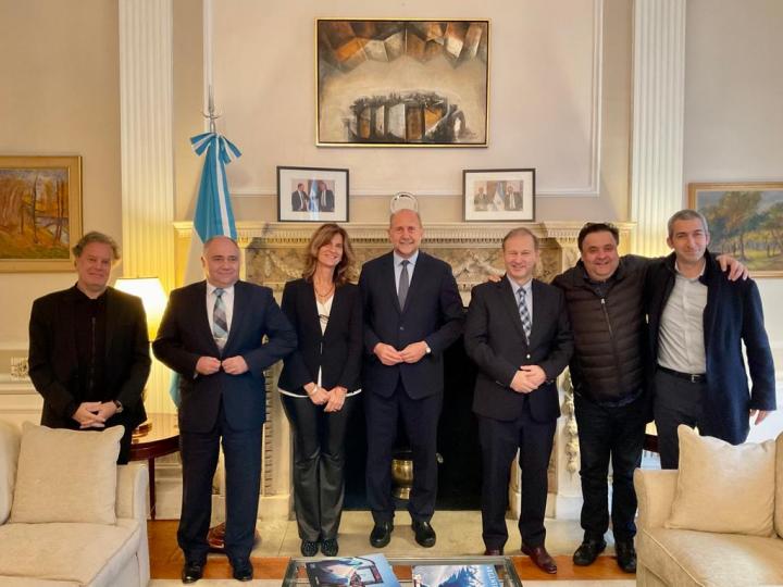 Perotti se reunió con inversores estadounidenses