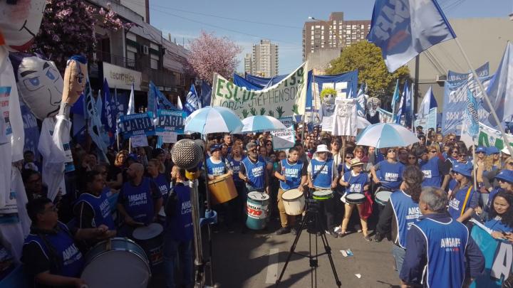 Los maestros de Amsafe también aceptaron la oferta salarial