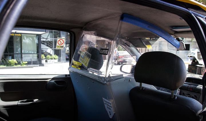 Taxistas de Santa Fe piden barrera antivandálica y antibala