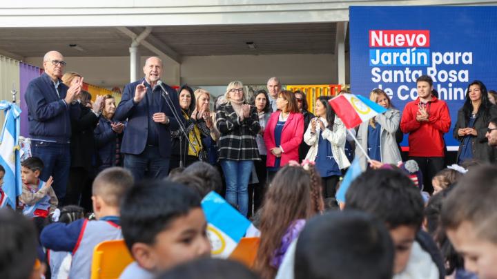 Perotti inauguró el jardin de infantes más grande de Santa Fe