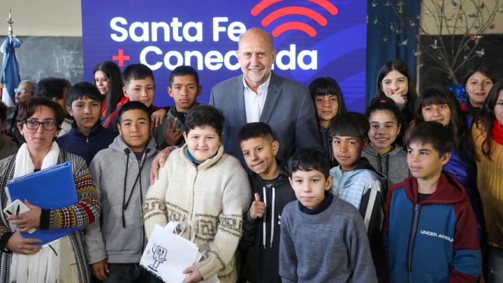 Más escuelas de Santa Fe conectadas a internet de alta calidad