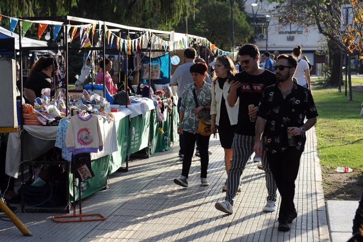 Nueva feria de emprendedores en la ciudad de Santa Fe