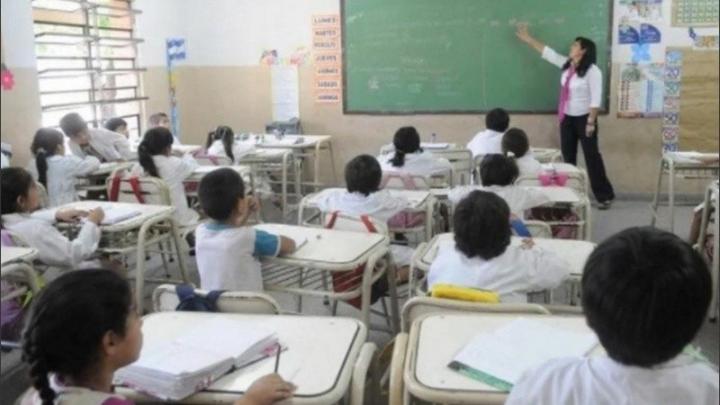 Ningún docente santafesino paga Ganancias desde ahora