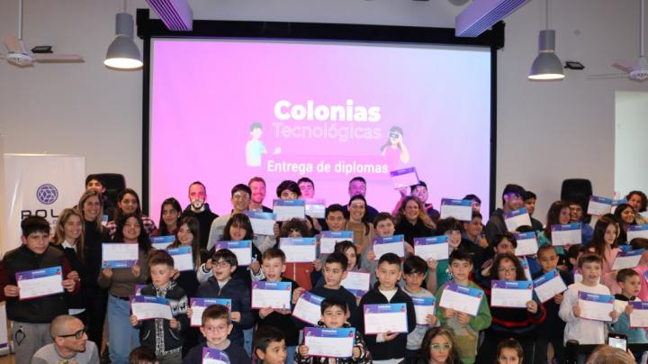 Premian a Santa Fe por su programa Colonias Tecnológicas