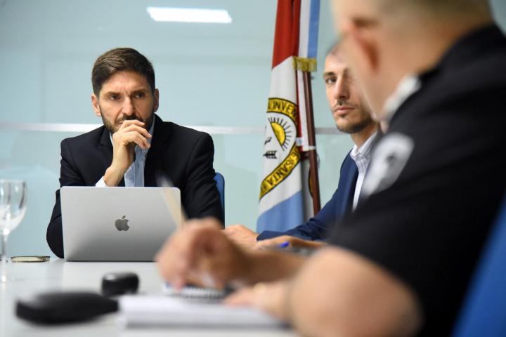 Pullaro mandó a sicarios y narcos a pabellones de alto perfil