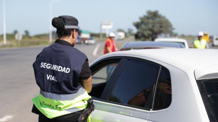 Control de alcoholemia: 3 detenidos por agredir a una policía