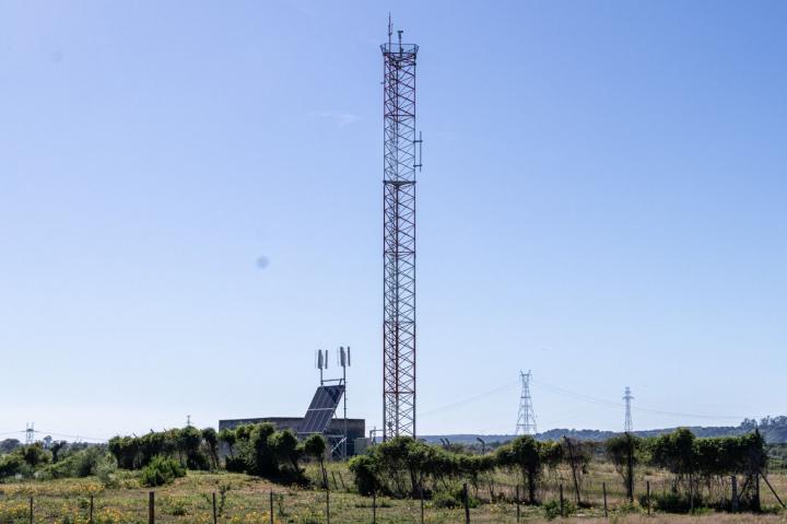 Instalan un nuevo Faro de Conservación para monitorear incendios