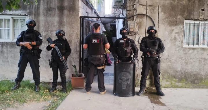 Amenazas a Pullaro: detienen a cinco policías de Rosario