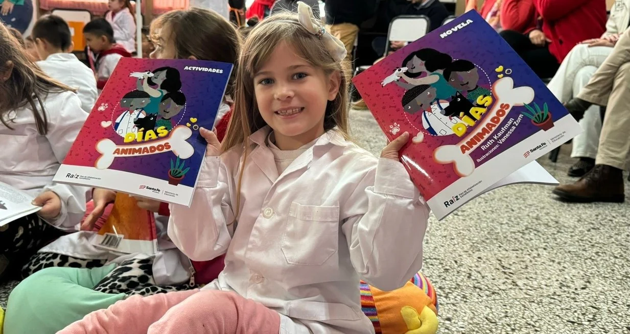 El programa busca promover el derecho a aprender a leer y escribir en los primeros años de la escuela primaria.