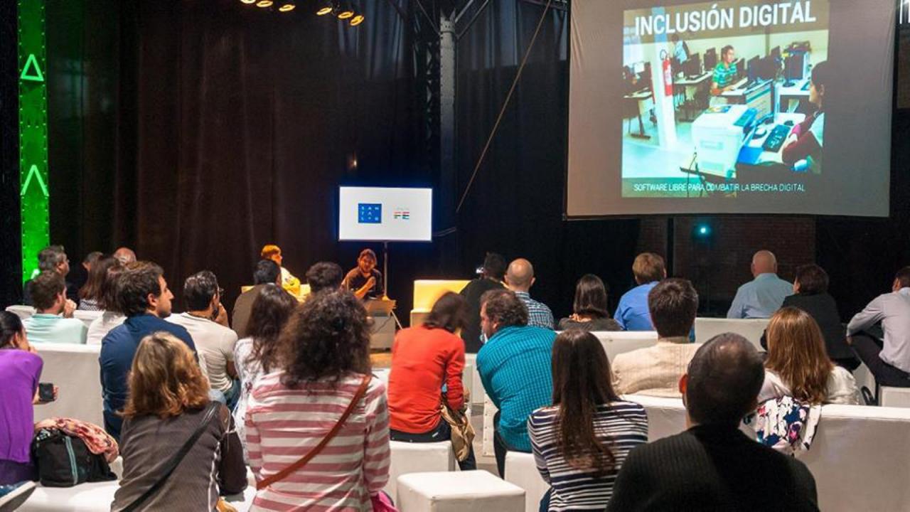 Debate sobre acceso a la información pública