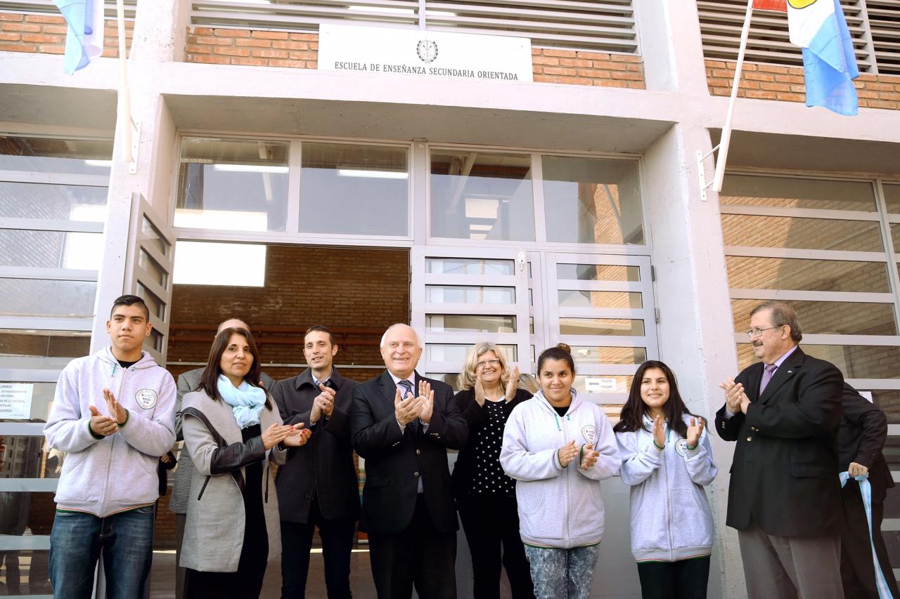 Lifschitz inauguró la escuela más grande de la provincia
