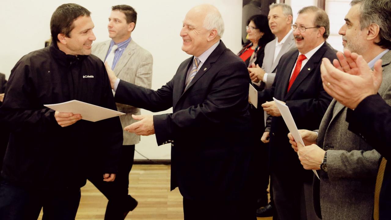 “Santa Fe es la provincia que más invierte en salud” 