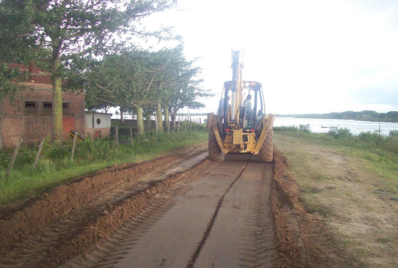 La provincia continúa con el mantenimiento de defensas en Rincón y La Guardia