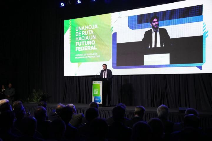 Pullaro marcó la necesidad de “una agenda federal para discutir los temas importantes como la producción