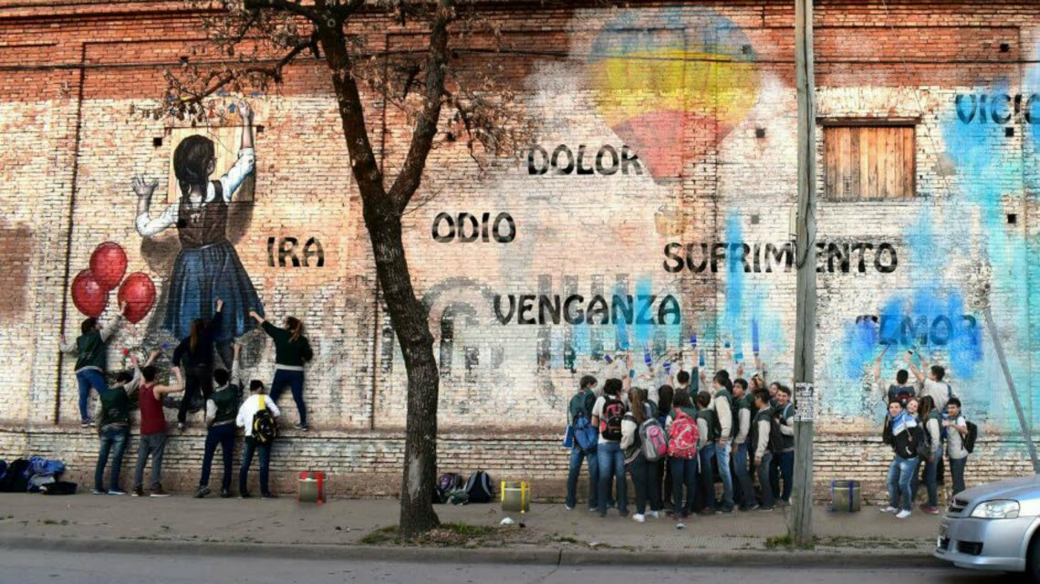 Viví lo público, con 50 mil votos en facebook