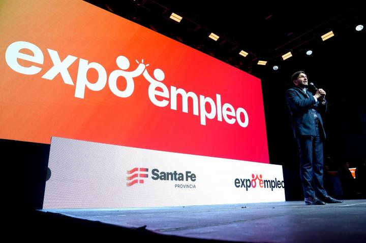 Para Pullaro, a Expo Empleo “muestra lo mejor de la identidad colectiva de la provincia”.