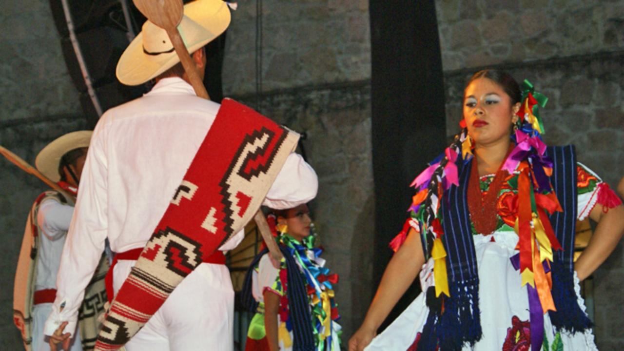 Rosario recibe al folclore internacional