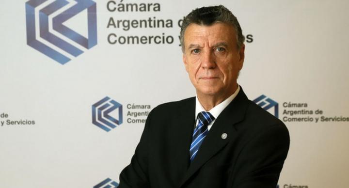 Mario Grinman, titular de la CAC, respaldó la política económica pese a las consecuencias que puede traer.