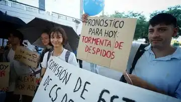 Sturzenegger amenaza con pasar la motosierra en el SMN 