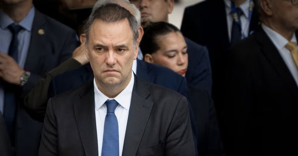 La Justicia levantó el secreto fiscal de Adorni y su esposa