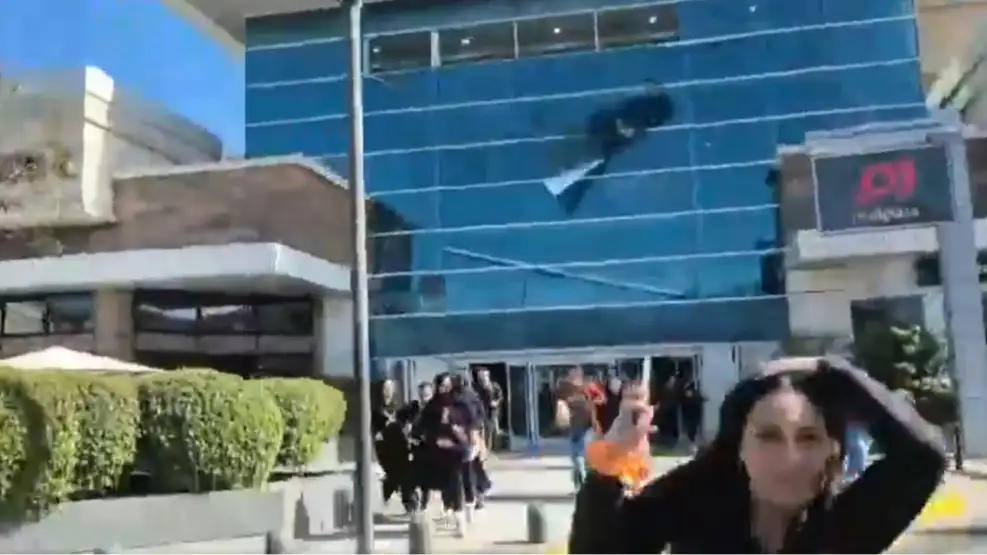 Un fuerte sismo de magnitud 6.9 sacudió Chile