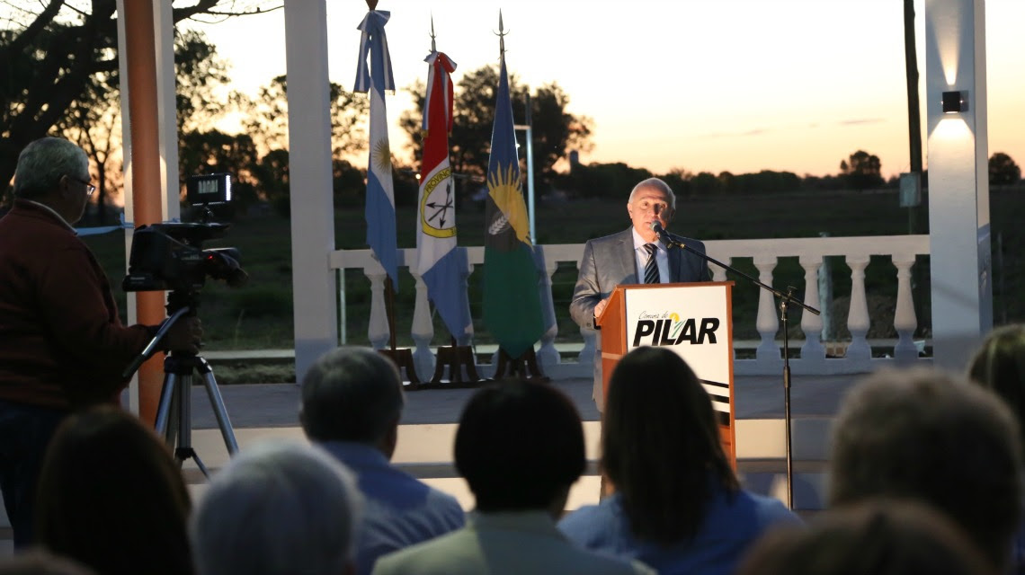 Lifschitz en los festejos de la fundación de Pilar