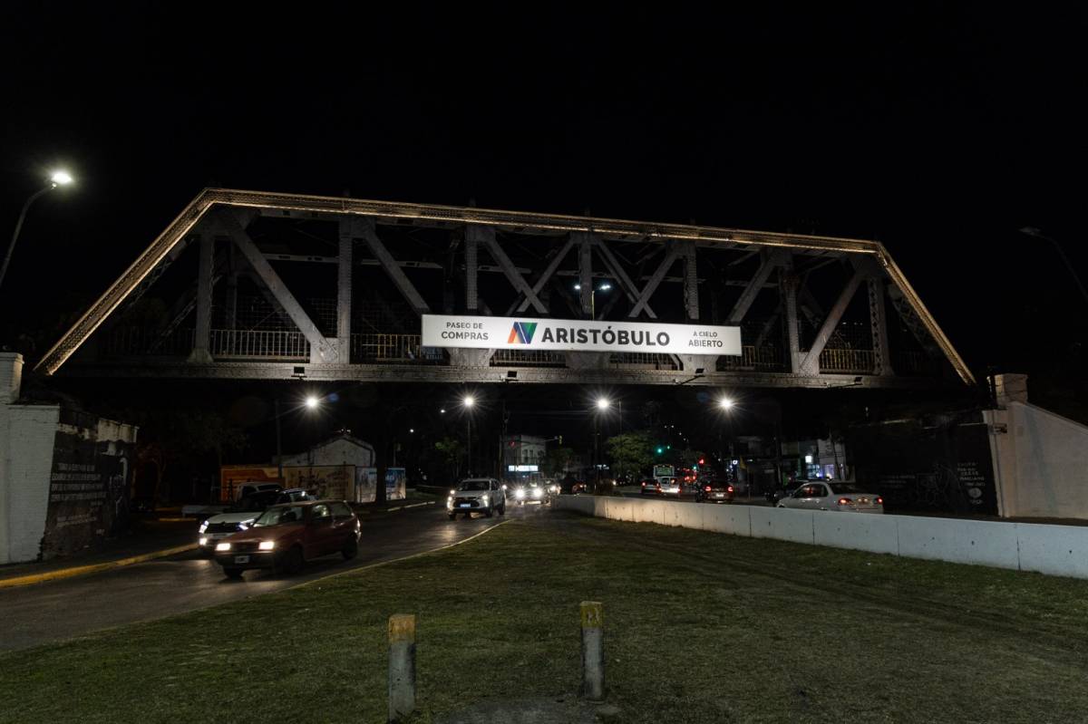 Santa Fe: nueva iluminación del Puente de la Independencia