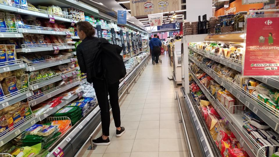 Las ventas minoristas cayeron 2,5 % en el primer semestre de 2026
