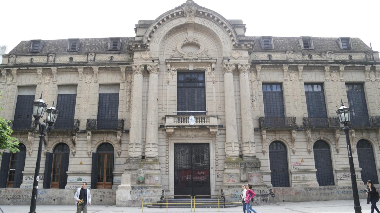 Rehabilitarán el edificio de la Escuela Normal 2 de Rosario