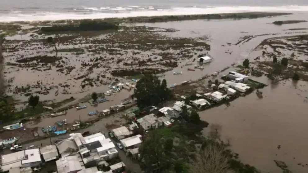 Temporal en Chile: muertos, damnificados y miles de personas aisladas