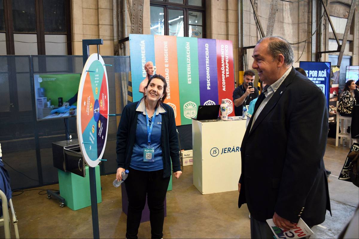 El intendente de Santa Fe recorrió la Expocarreras 2026