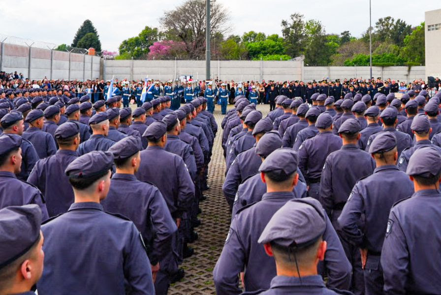 Incorporan 453 agentes de alto perfil para las cárceles de Santa Fe