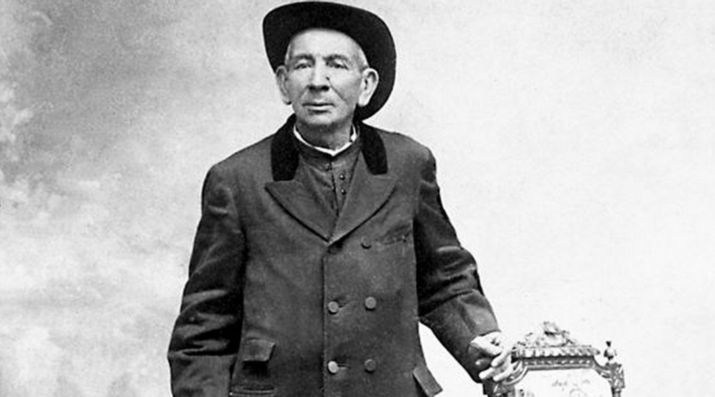 El cura Brochero será santo