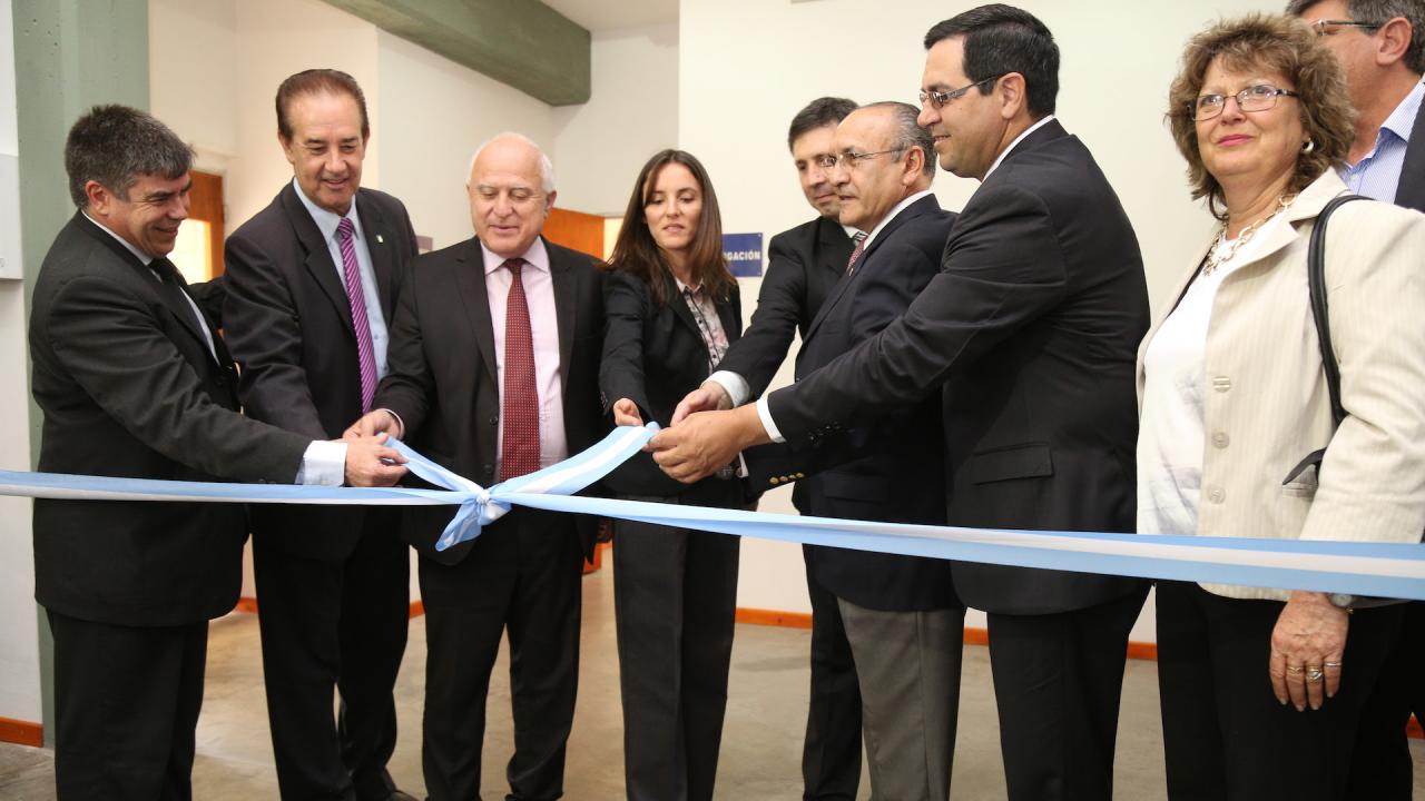 Lifschitz inauguró un moderno laboratorio en la UTN Reconquista