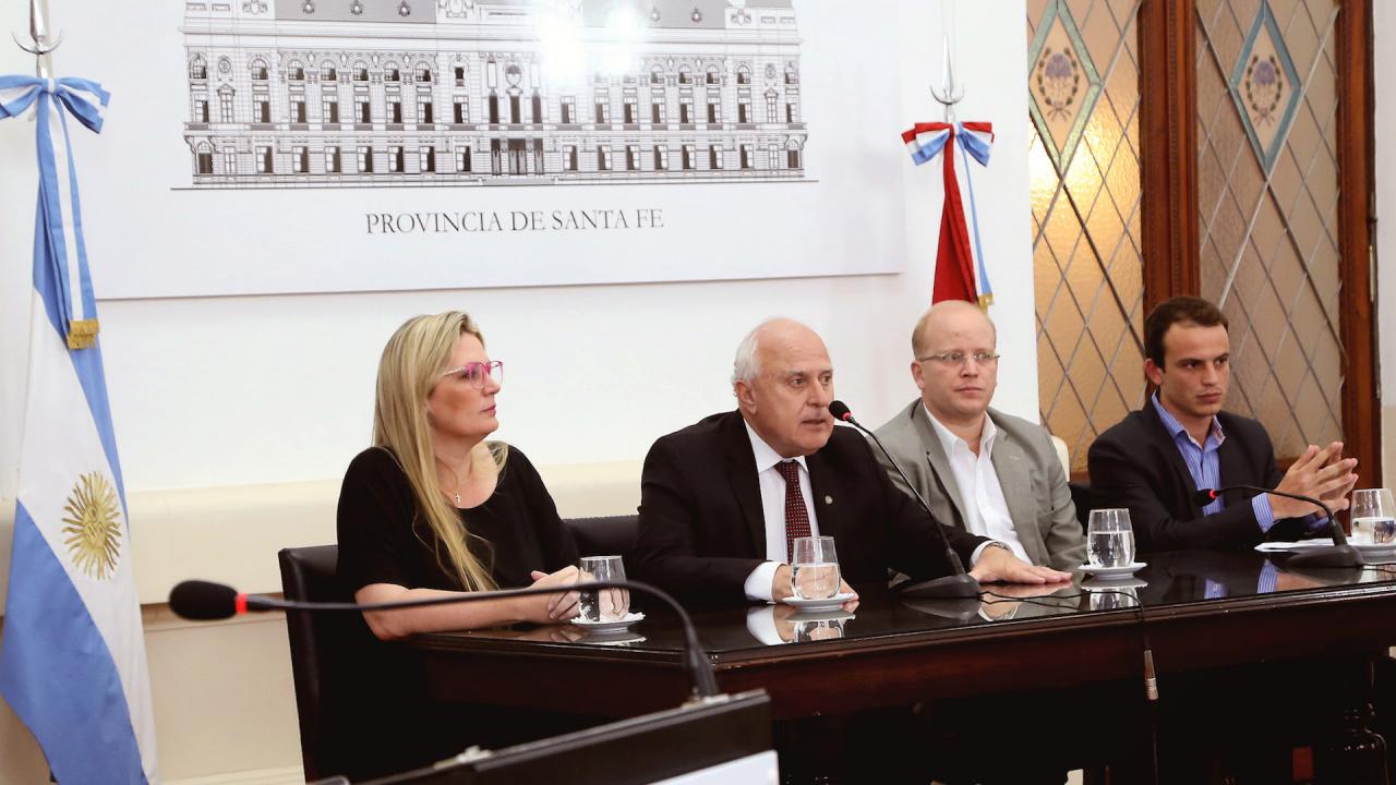 Lifschitz presentó el programa PuebloMío 
