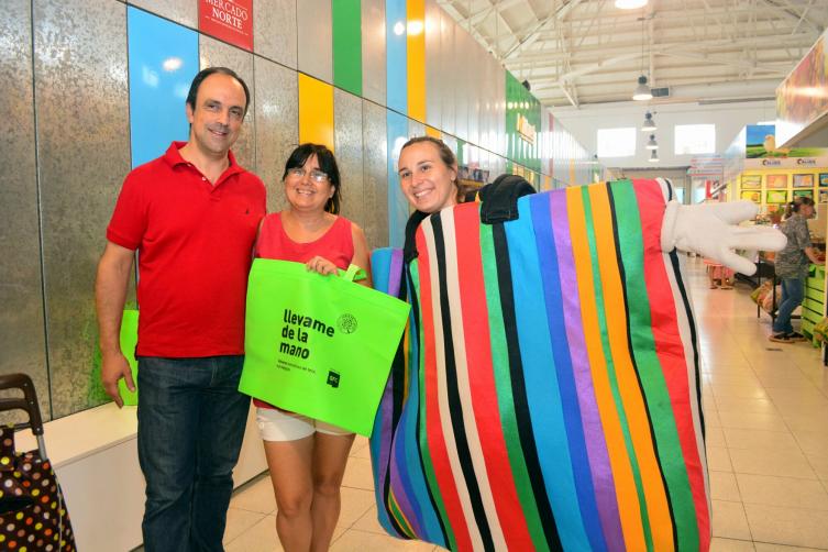 Invitan a vecinos a la campaña “No más bolsas plásticas”