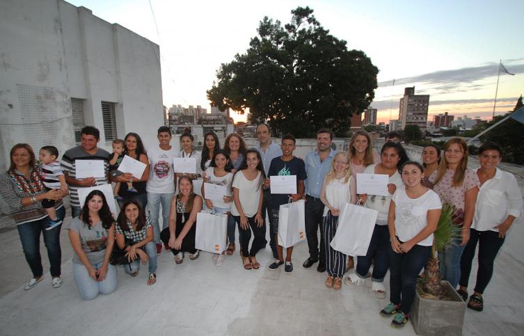 Corral: “Estamos para acompañar el esfuerzo de los jóvenes”