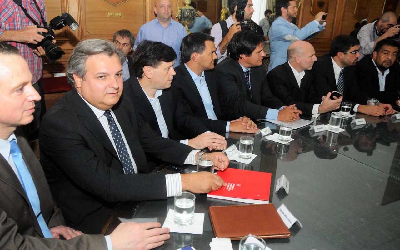 Farías llevó a la Nación la experiencia de la boleta única en Santa Fe