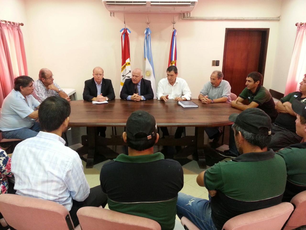 El gobernador intercedió en el conflicto de Sadesa