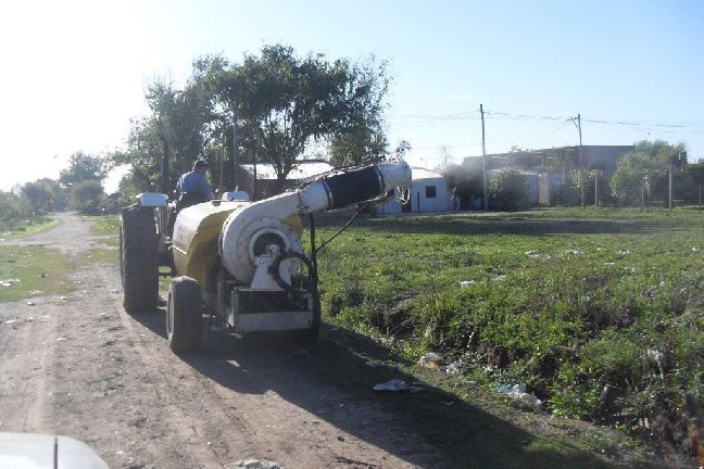 El Municipio intensifica las fumigaciones en la costa santafesina