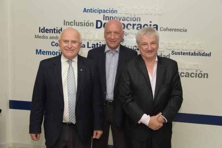 Lifschitz, Bonfatti y Marcelo Romeu. 