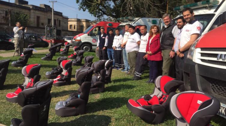 La provincia incorporó boosters en los minibuses sanitarios