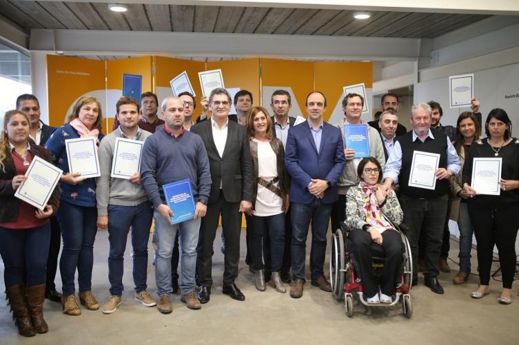 Ciudades y comunas santafesinas recibirán financiamiento de la Nación