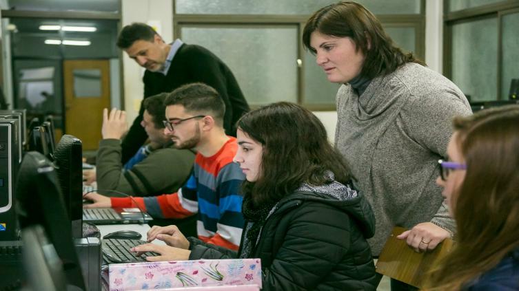 Histórico concurso para titularizar horas y cargos en el Nivel Superior