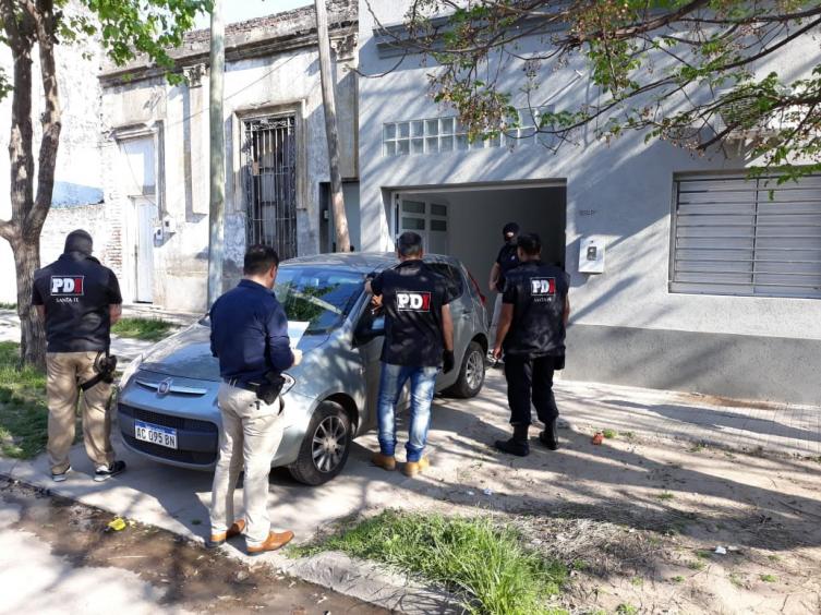 La PDI detuvo en Santa Fe a dos personas por estafas millonarias