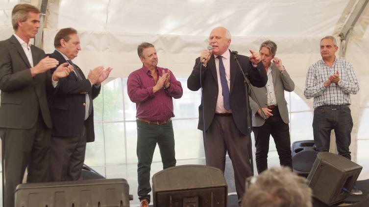 El gobernador en el Día del Trabajador Vial y del Camino